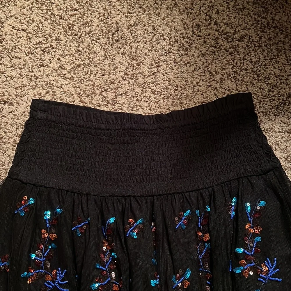 ✨Anthropologie sequined tulle mini skirt✨ - Picture 5 of 7